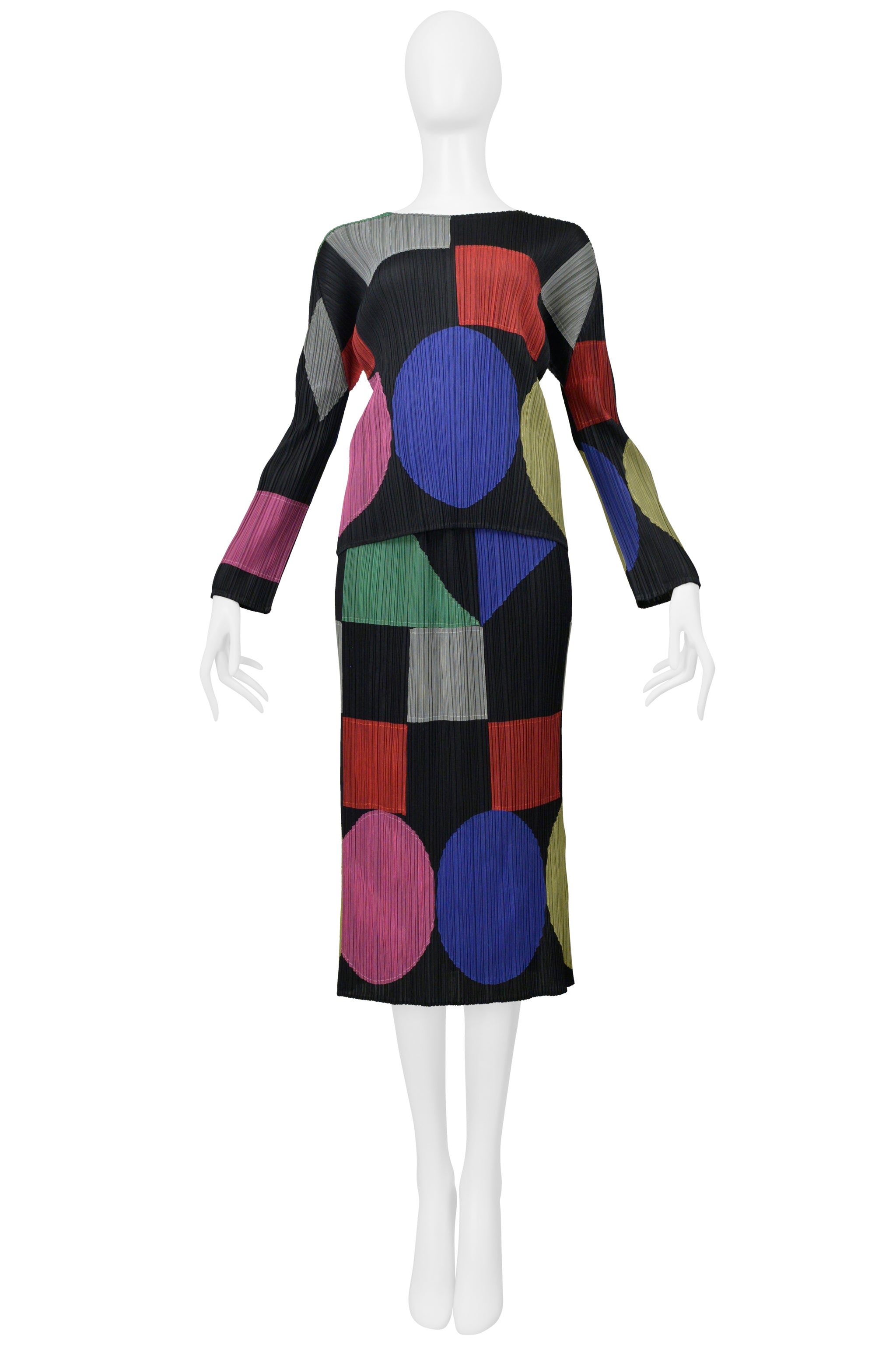 ISSEY MIYAKE 2000 BLACK PLEATED SKIRT ENSEMBLE WITH MULTICOLOR GEOMETRIC APPLIQUES