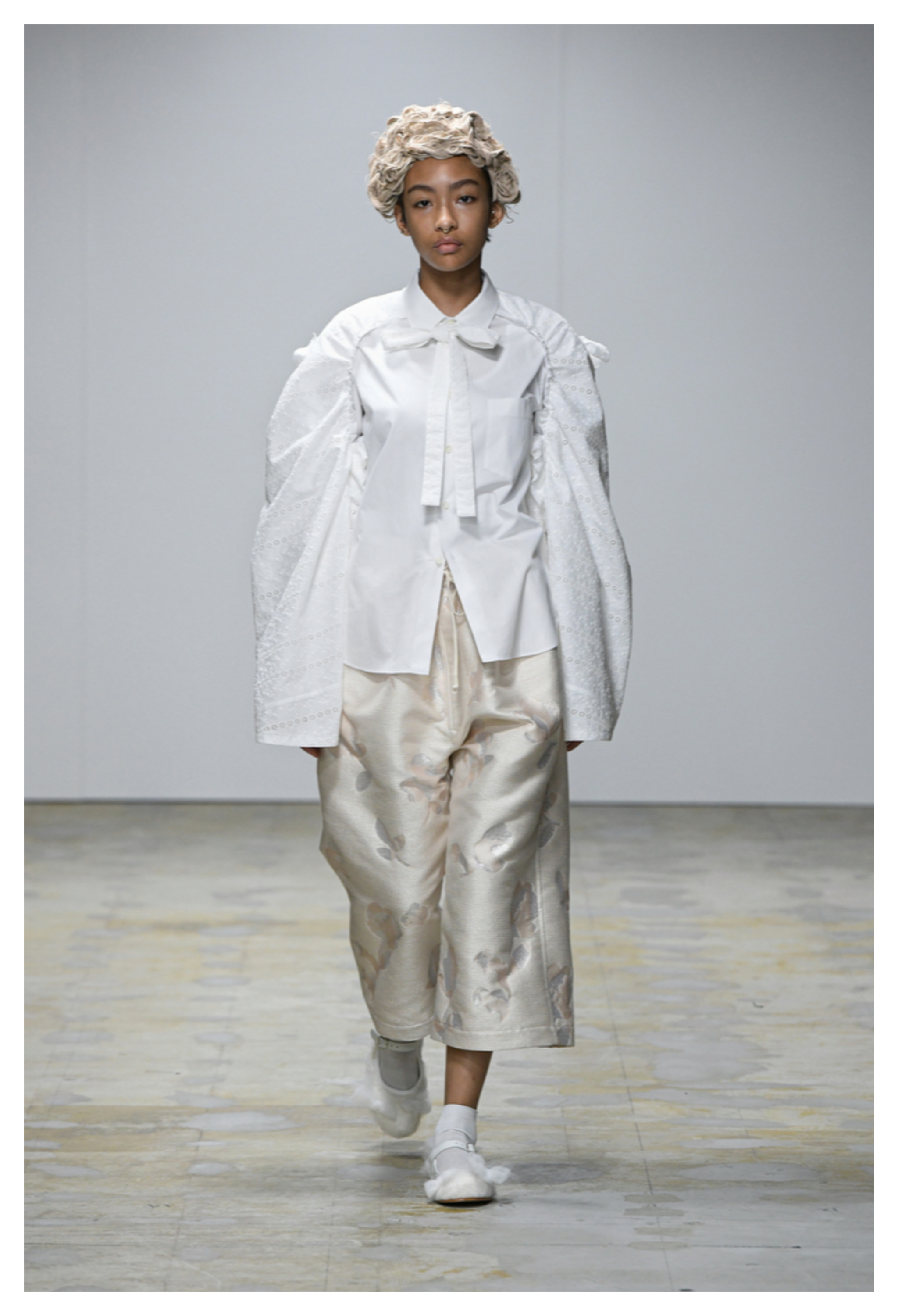 TAO FOR COMME DES GARCONS WHITE BOLERO WITH RUFFLES 2022
