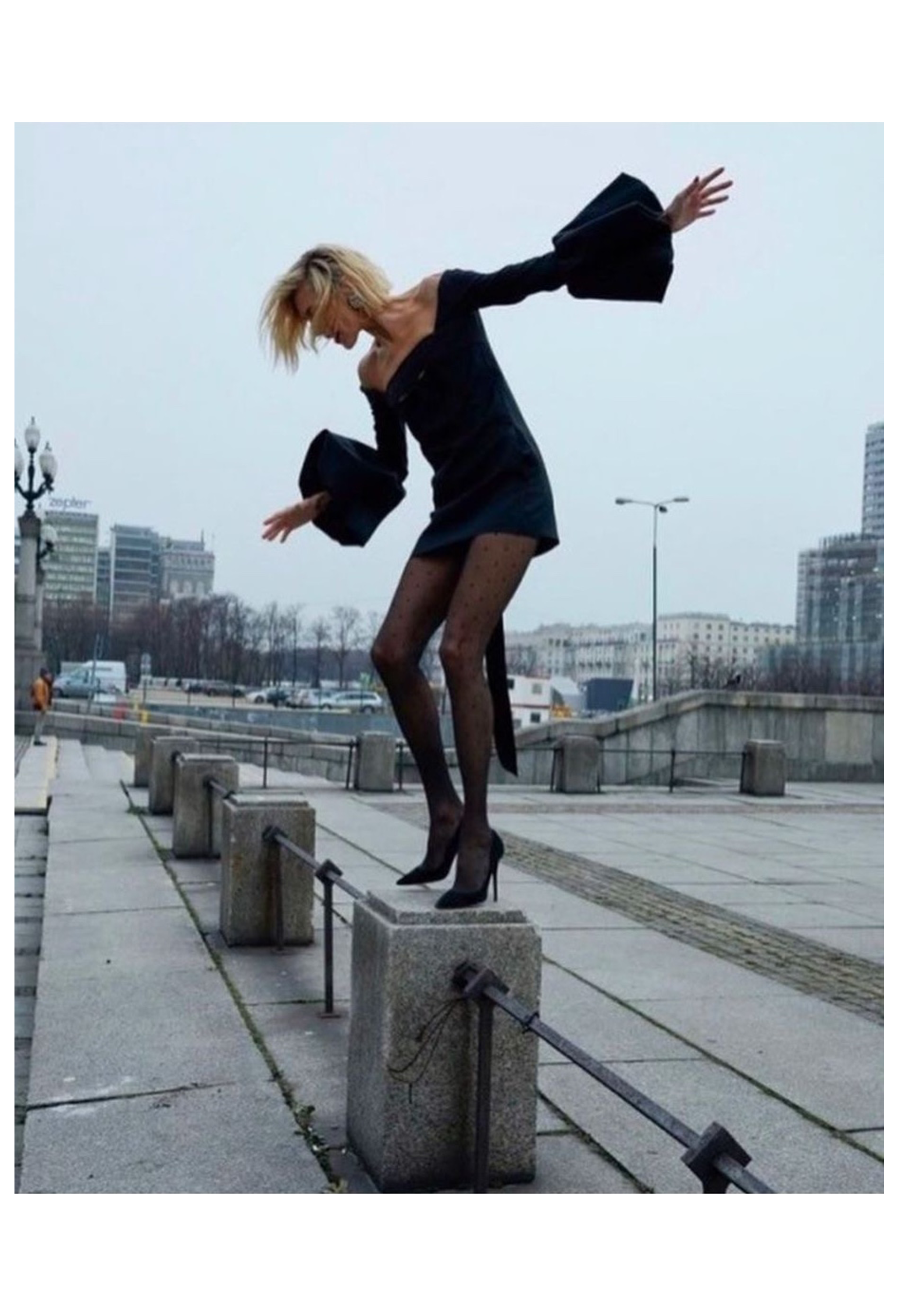 VALENTINO BLACK COCKTAIL DRESS WITH POUF SLEEVES 2018