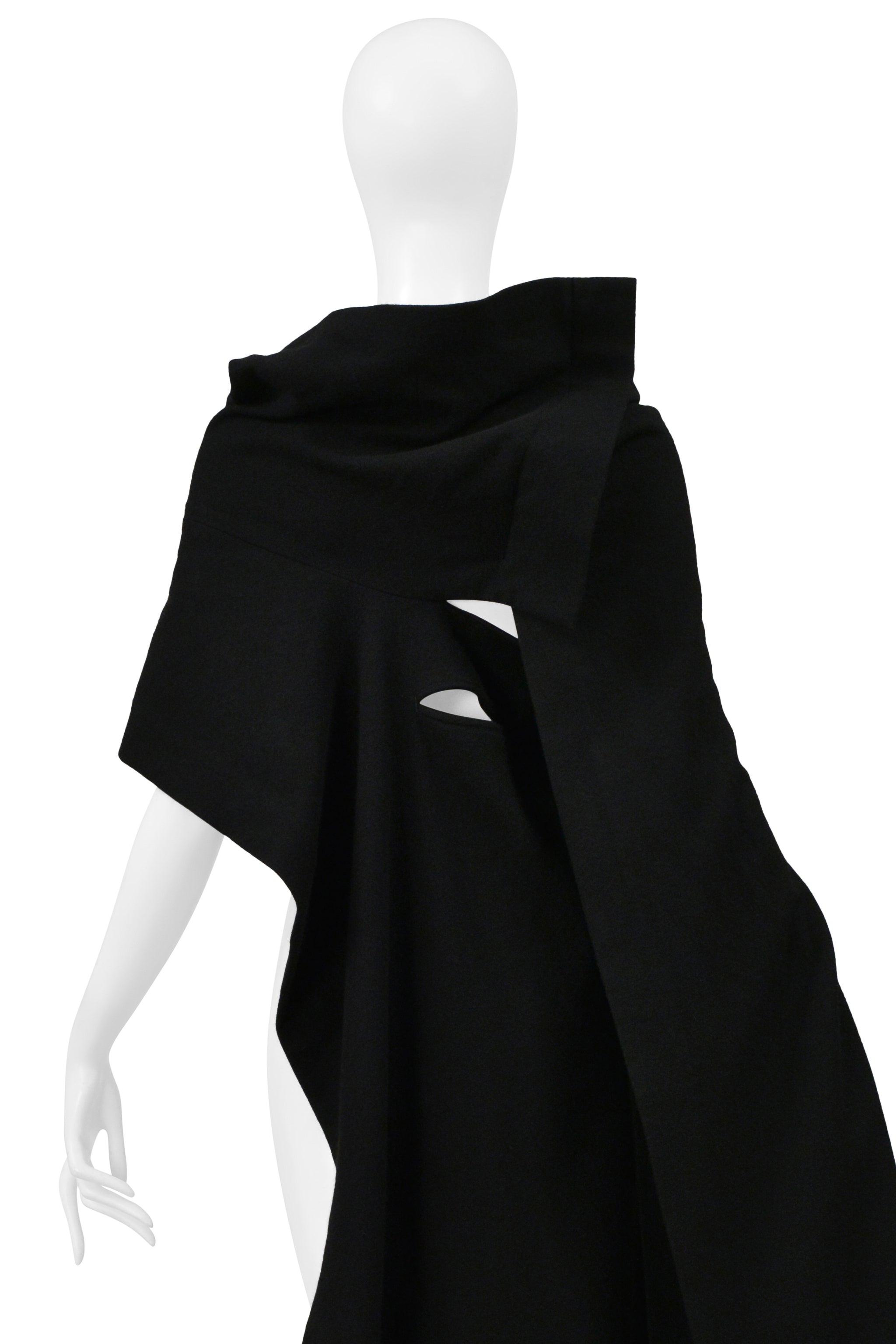 YOHJI YAMAMOTO BLACK CAPE WITH ONE SLEEVE AND ZIPPER 2004-05