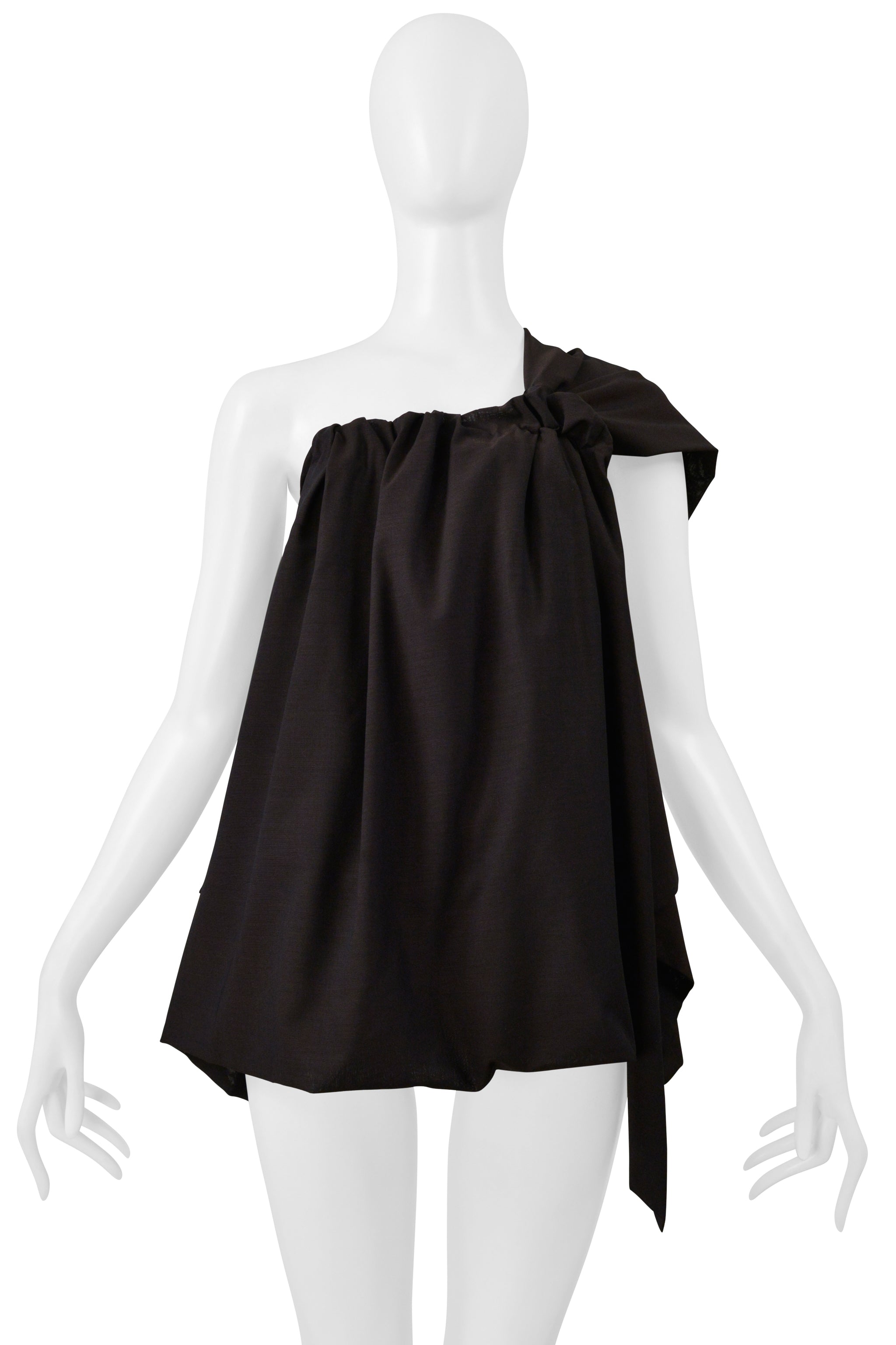 YOHJI YAMAMOTO BLACK ONE SHOULDER TOP WITH SHOULDER BAG 2001