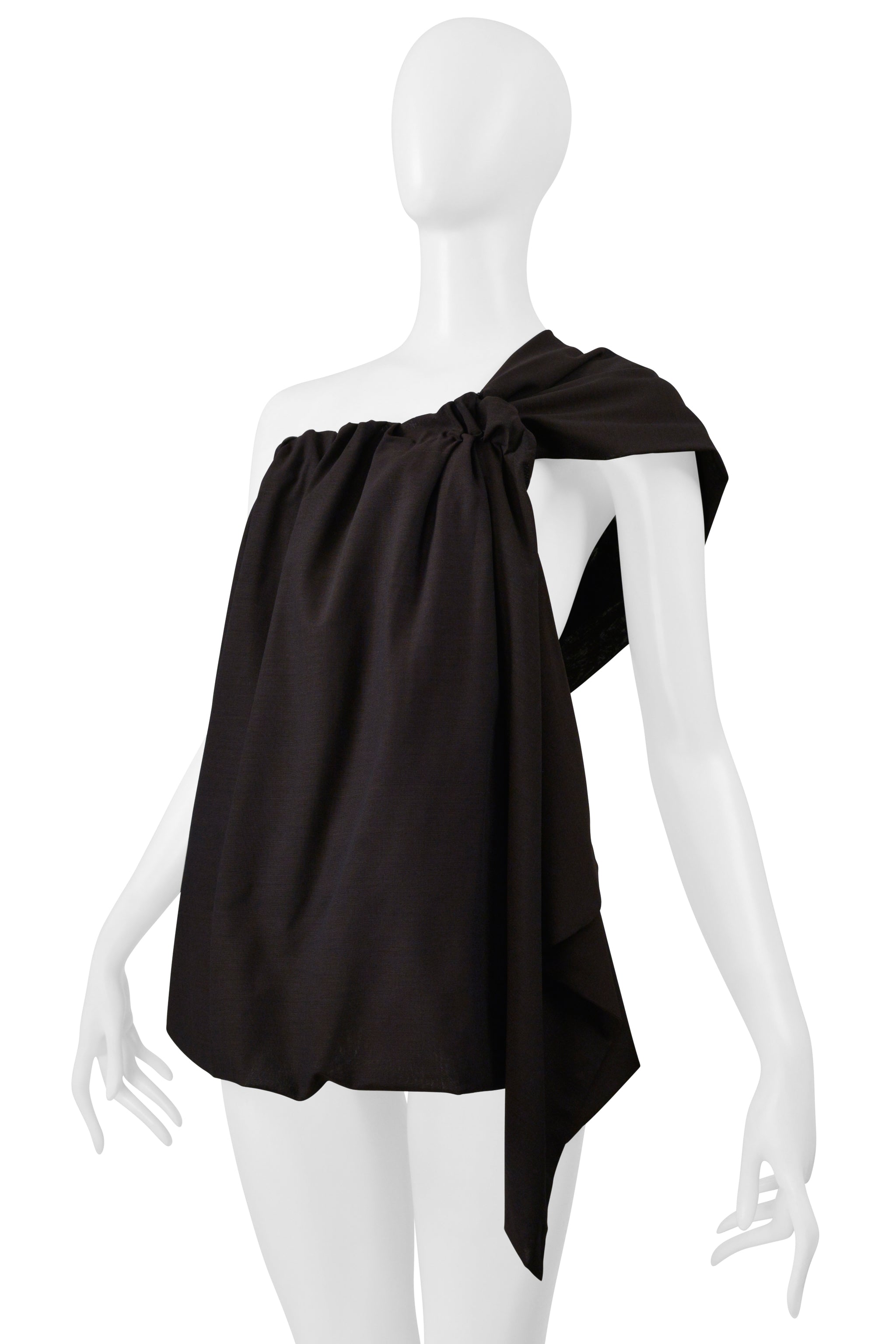 YOHJI YAMAMOTO BLACK ONE SHOULDER TOP WITH SHOULDER BAG 2001