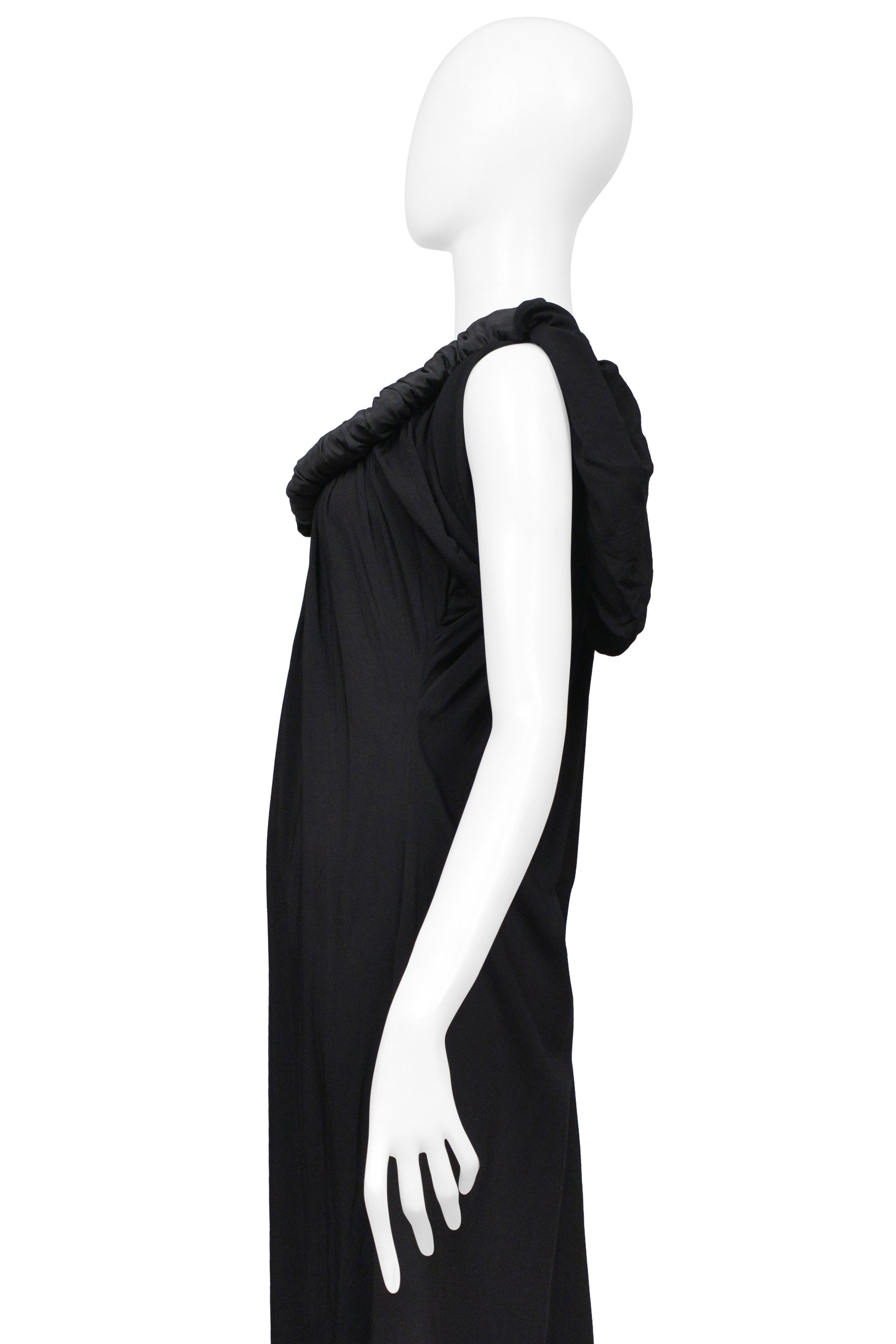 YOHJI YAMAMOTO BLACK SHORT SLEEVE DRESS WITH NECKLINE DETAIL