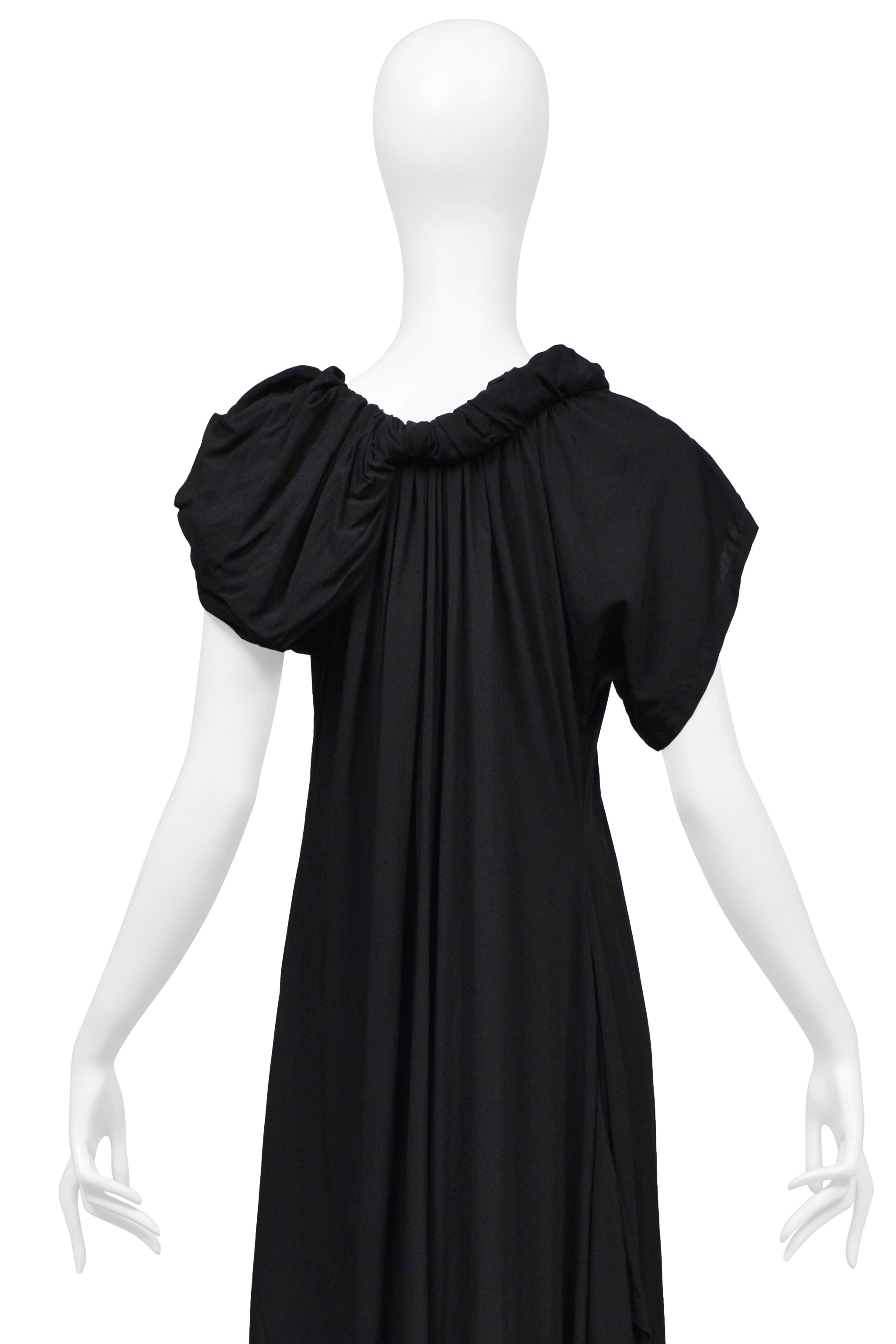 YOHJI YAMAMOTO BLACK SHORT SLEEVE DRESS WITH NECKLINE DETAIL