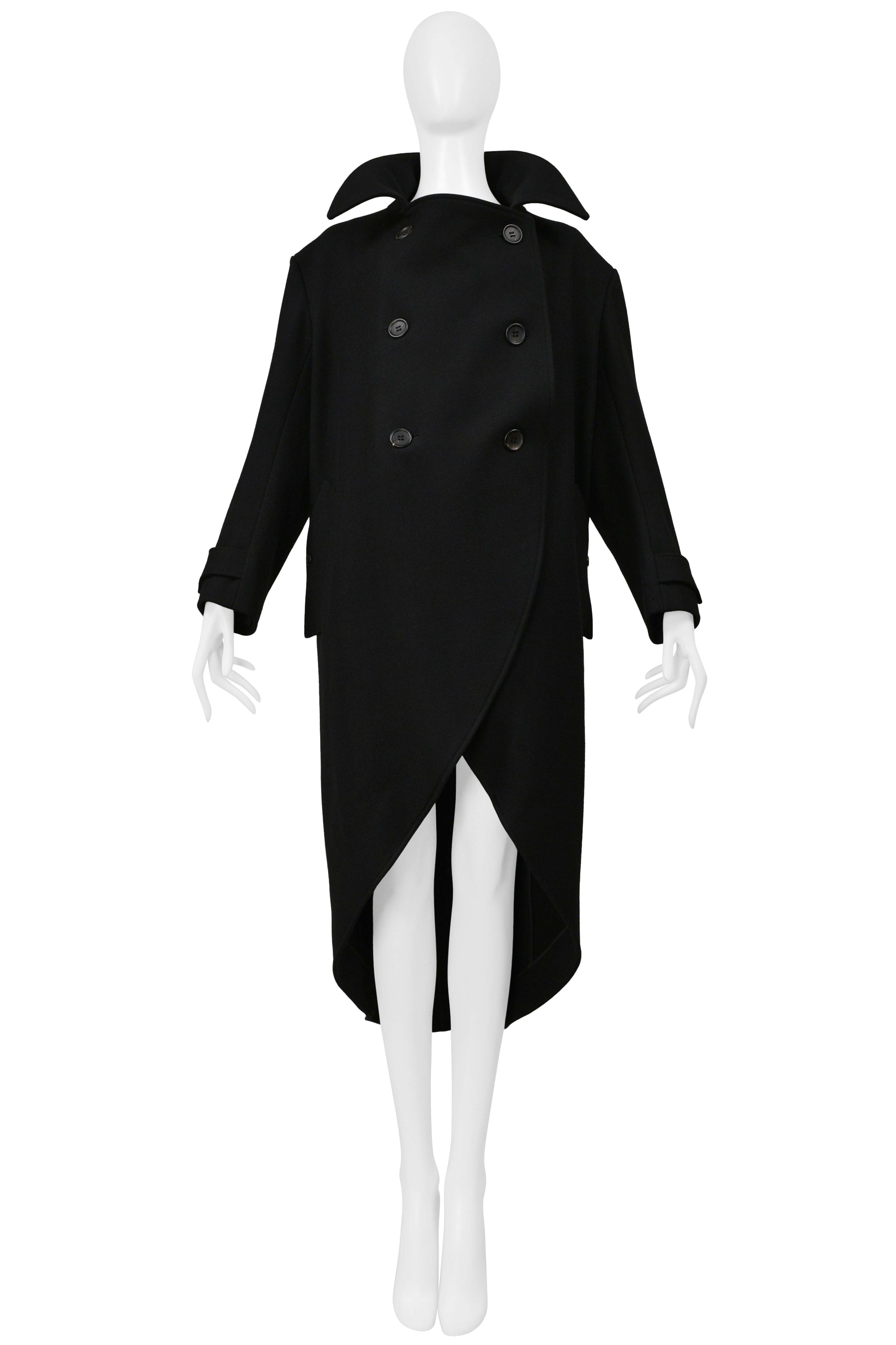 Y'S BY YOHJI BLACK DOUBLE BREASTED  WOOL COAT WITH ROUND HEM 2005