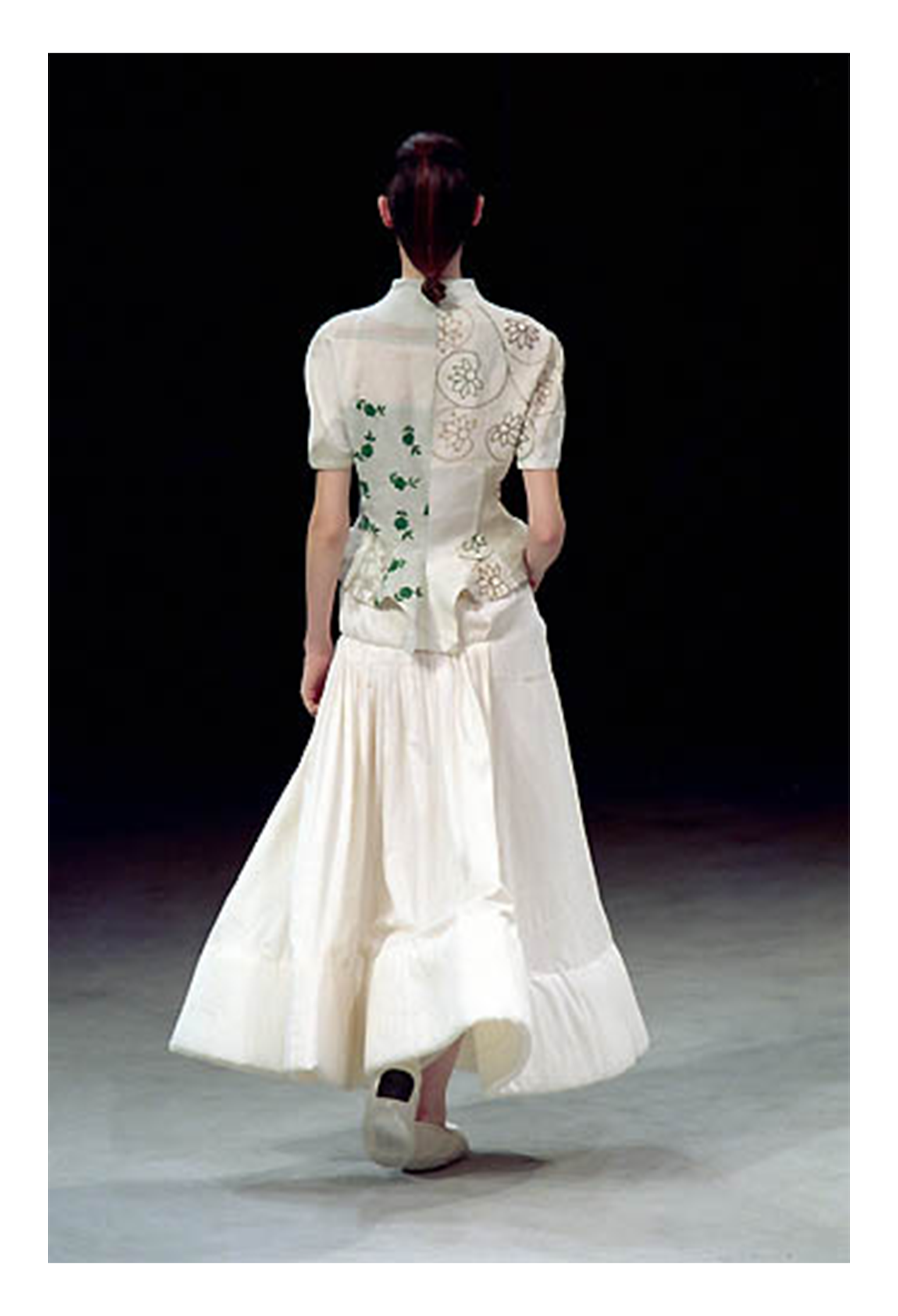 YOHJI YAMAMOTO OFF WHITE ASYMMETRICAL PADDED BALL SKIRT 2000