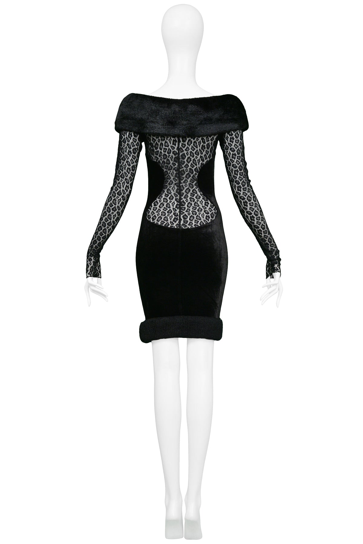 ワンピース ALAIA BLACK ASYMMETRICAL SKELETON DRESS ALAÏA ASYMMETRICAL SKELETON DRESS IN 3D KNIT |ALAÏA CA