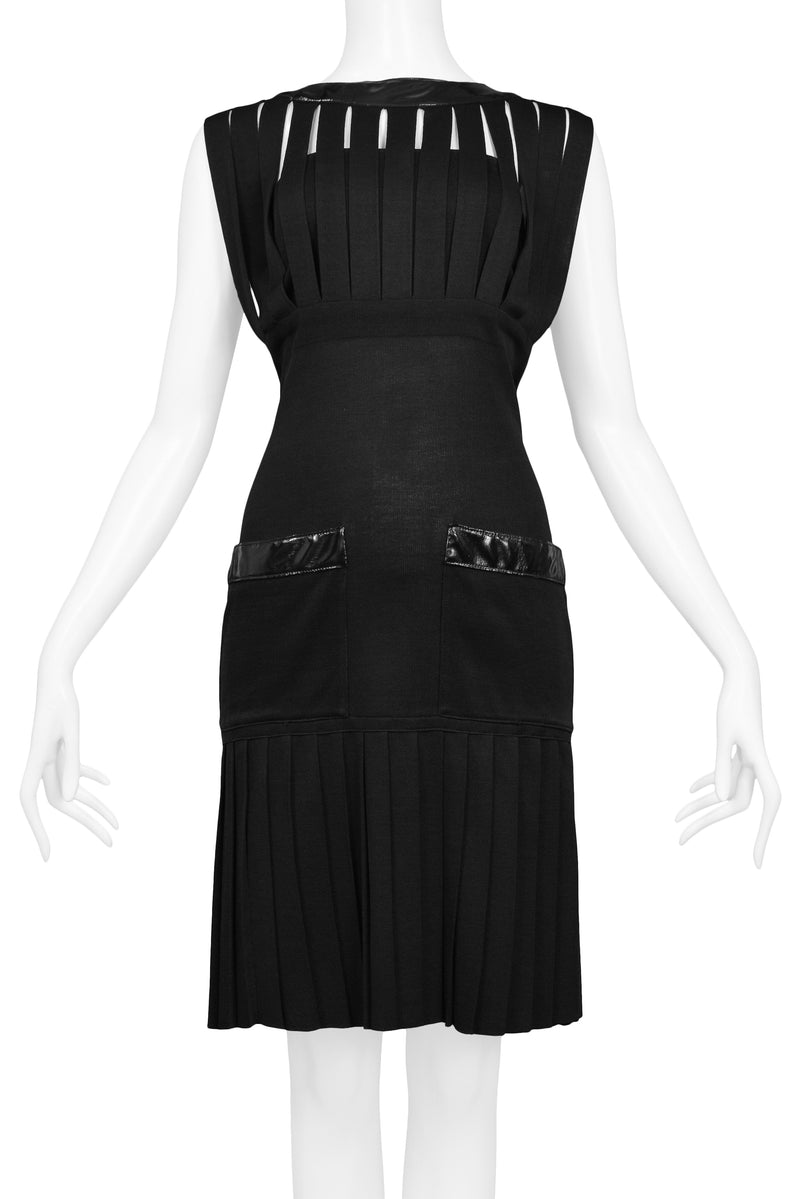 The iconic little black dress turns 90  DW  09302016