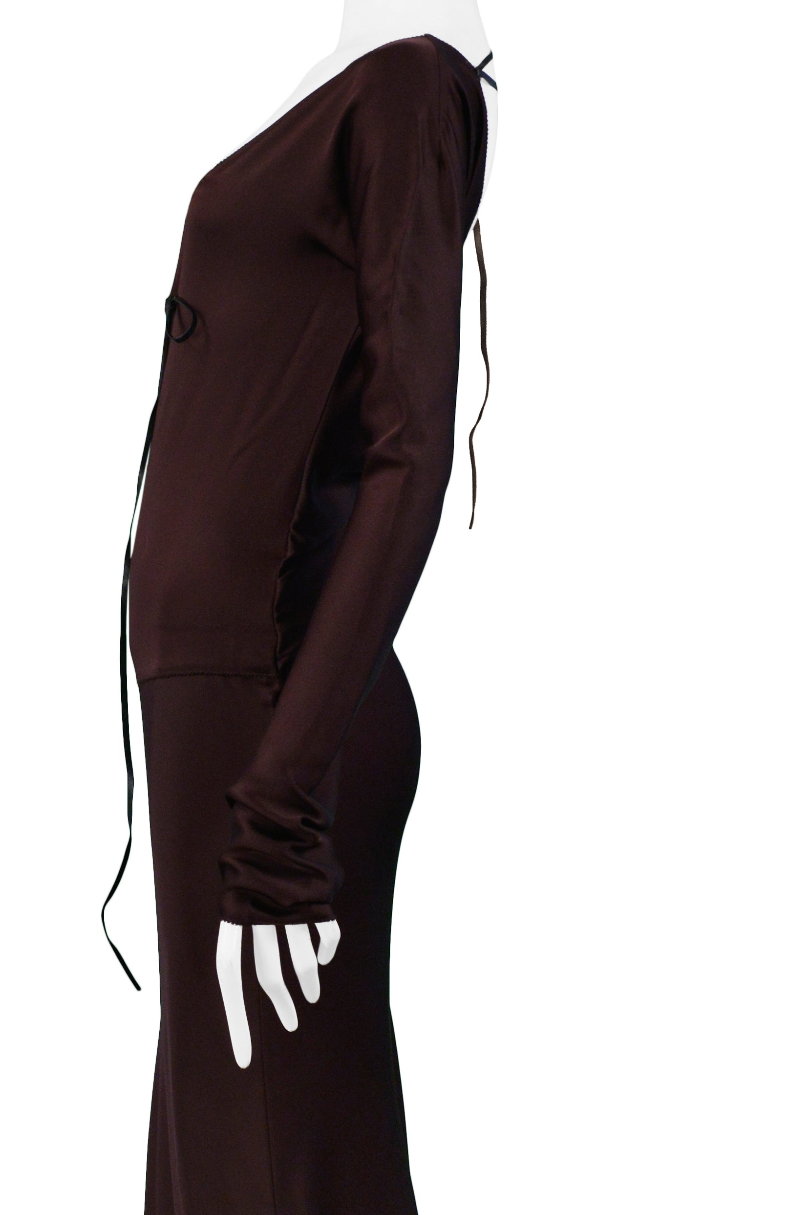 GUCCI BY TOM FORD ICONIC GOTHIC GOWN 2002